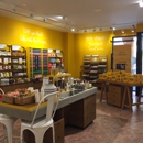 L'occitane En Provence - Cosmetics & Perfumes