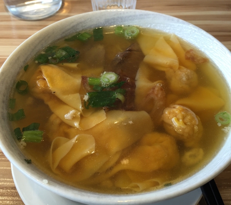 Macky's Noodle House - Monrovia, CA. Wonton noodle soup