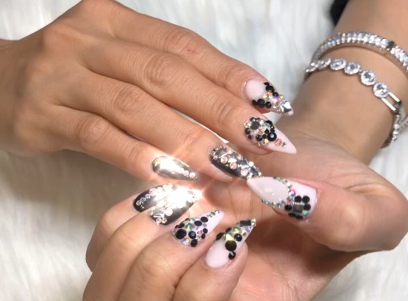 Swarovski Nails & Spa - Las Vegas, NV