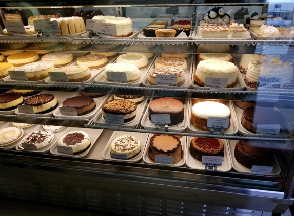 Whistle Stop Desserts - Oceanside, NY