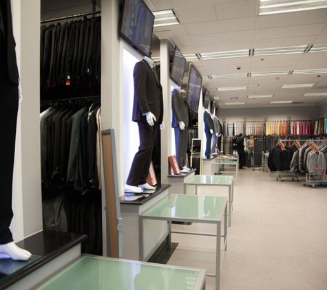 Northridge Suit Outlet - Northridge, CA