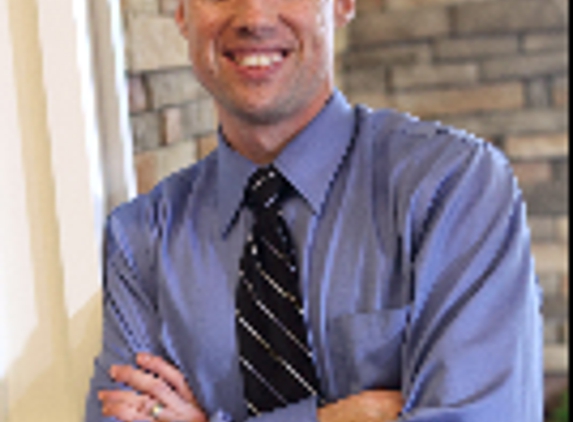 Dr. Nathan W McGowan, DC - Elgin, IL