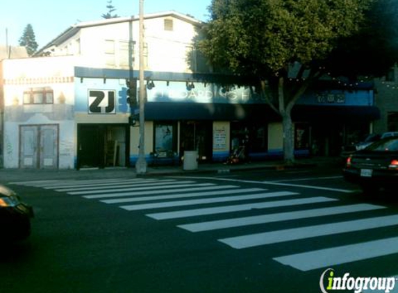 Z J Boarding House - Santa Monica, CA