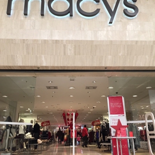 Macy's - Pleasanton, CA