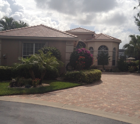 Kuzak Roof Maintenance - Melbourne, FL