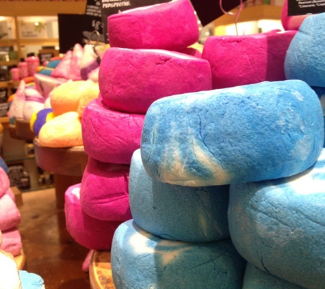 Lush Cosmetics Lenox Square - Atlanta, GA