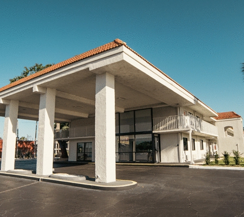 Developer Inn Express Fundamental, a Travelodge by Wyndham - Kissimmee, FL