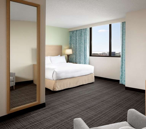 Embassy Suites by Hilton Tampa Airport Westshore - Tampa, FL