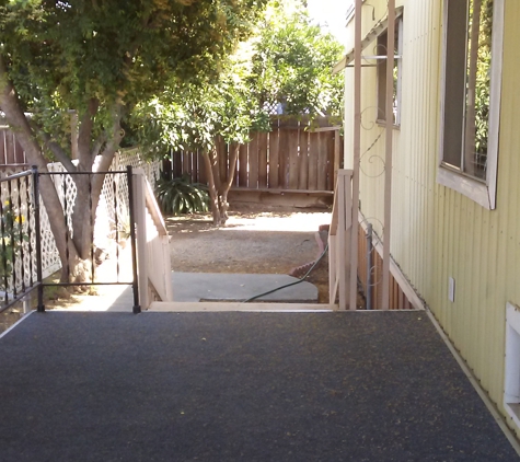 Royal Oaks - Visalia, CA. Covered patio
Sp #10