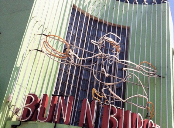 Bun'n Burger - Alhambra, CA. Bun n burger logo