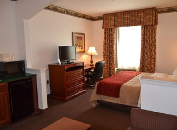 Quality Inn & Suites - Cleburne, TX