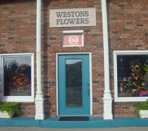 Weston's Flowers - Oswego, KS