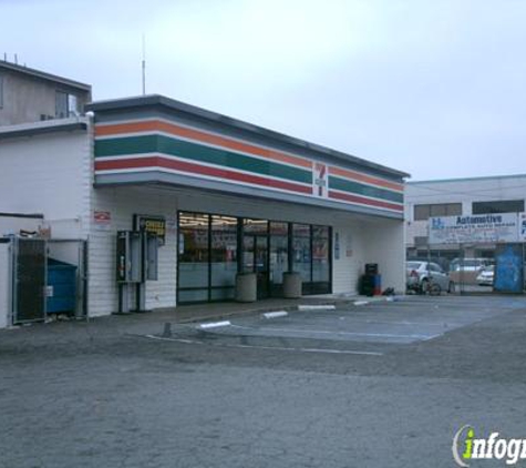 7-Eleven - Van Nuys, CA