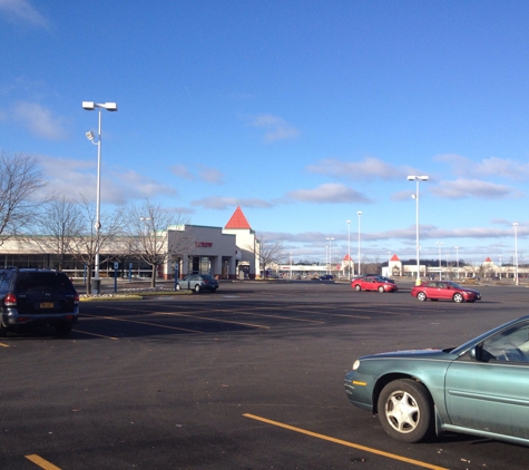 Finger Lakes Premium Outlets - Waterloo, NY