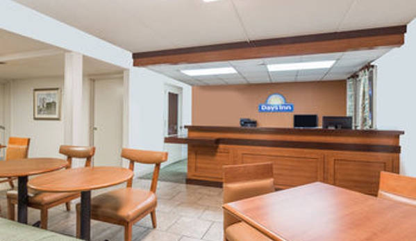 Days Inn by Wyndham Tappahannock - Tappahannock, VA