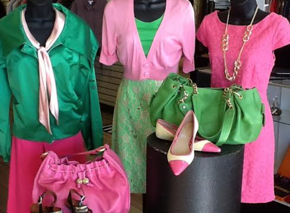 Designer's Consignment - Savannah, GA