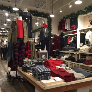 Madewell - Bellevue, WA