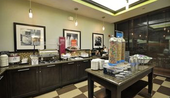 Hampton Inn & Suites Boynton Beach - Boynton Beach, FL