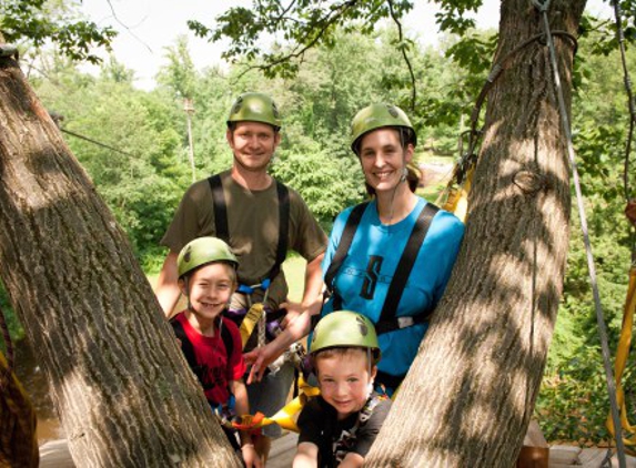 Refreshing Mountain Retreat & Adventure Center - Stevens, PA