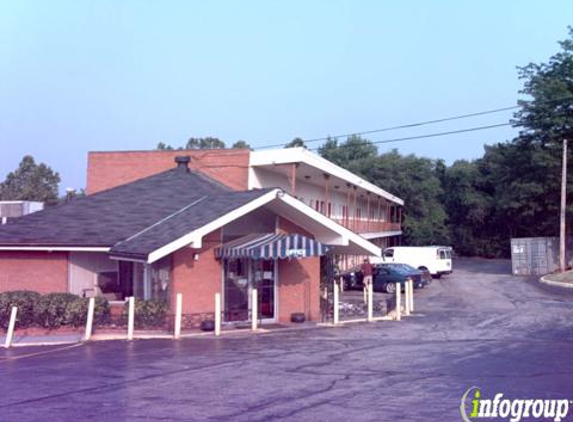 Congress Airport Inn - Saint Ann, MO