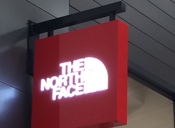 The North Face - Woodbridge, VA