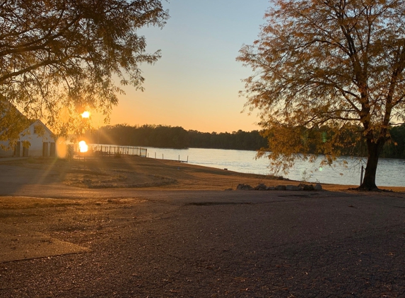 Yacht Club of St Louis - Saint Charles, MO