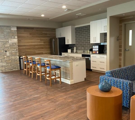 Village at Fox River Apartments - Waukesha, WI