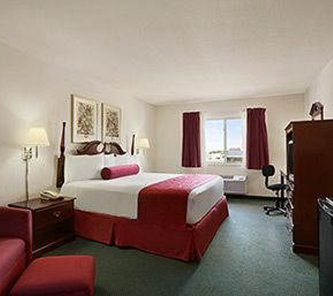 Days Inn & Suites by Wyndham Romeoville - Romeoville, IL