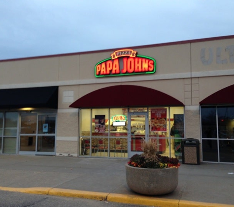 Papa Johns Pizza - Blaine, MN