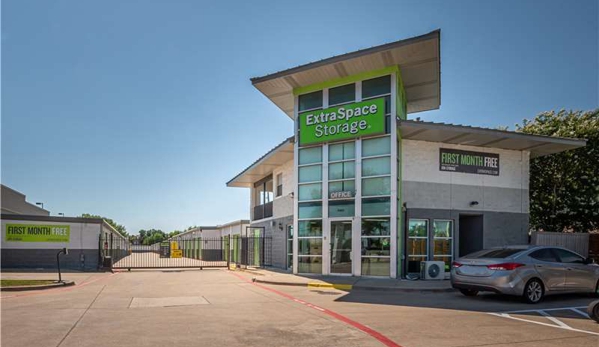 Extra Space Storage - Dallas, TX