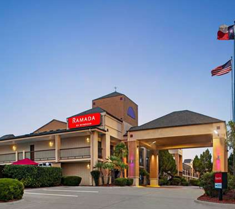 Ramada by Wyndham San Antonio Near SeaWorld/Lackland AFB - San Antonio, TX