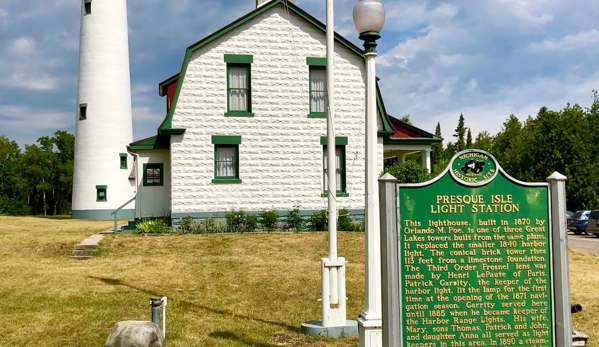 New Presque Isle Lighthouse - Presque Isle, MI