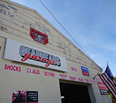 Gearheads Garage Old School - Bloomington, IL