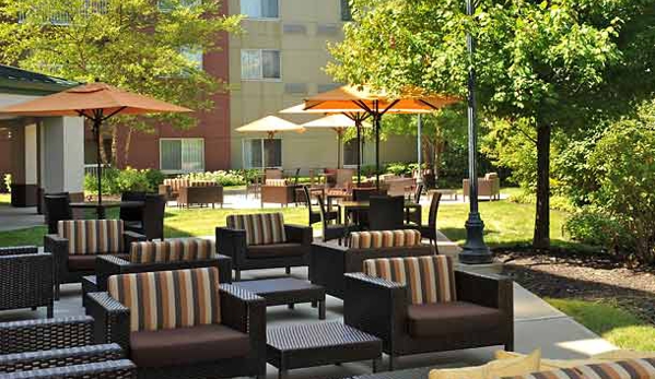 Courtyard by Marriott - Edison, NJ