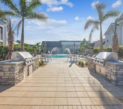 Palm Grove Luxury Apartment Homes - Ellenton, FL