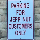 Jeppi Nut And Candy