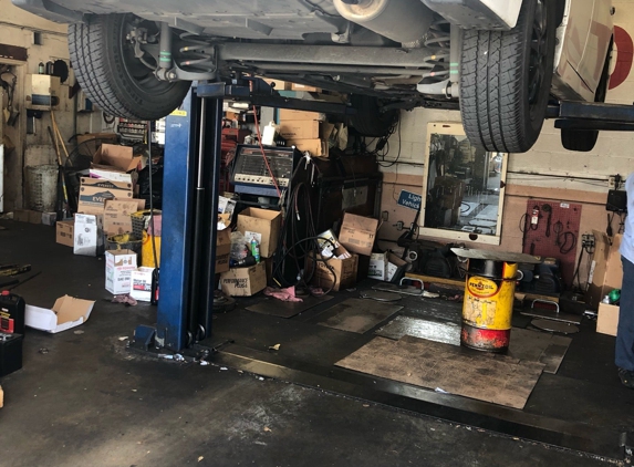 Red Box Auto Repair - Alhambra, CA