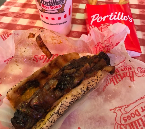 Portillo's Hot Dogs - Chicago, IL