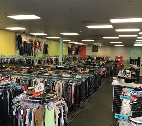 Plato's Closet - Beaverton, OR