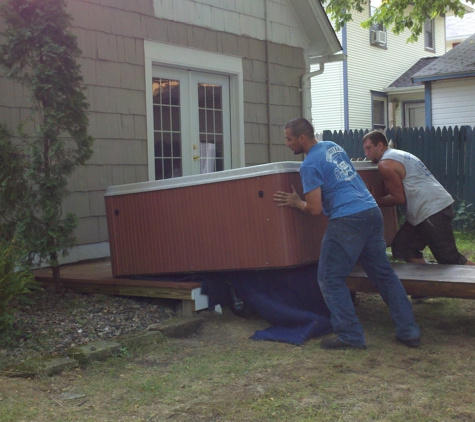 Mels Hot Tub & Spa Movers - Milwaukee, WI