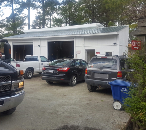 Dave's Wrecker Service. Daves Towing and Auto Service Jacksonville NC