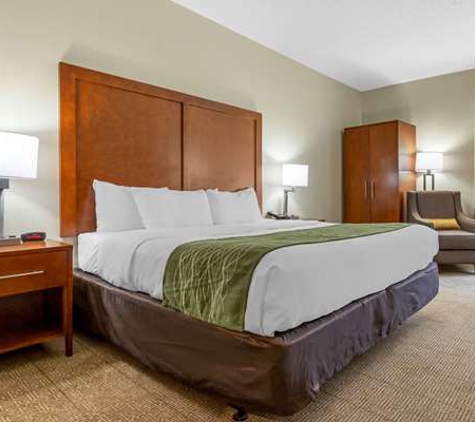 Comfort Inn & Suites Lenoir Hwy 321 Northern Foothills - Lenoir, NC