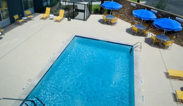 Fairfield Inn & Suites - San Antonio, TX