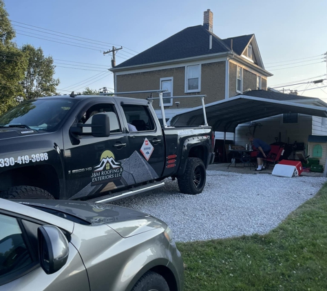 J & M Roofing & Exteriors LLC - Barberton, OH