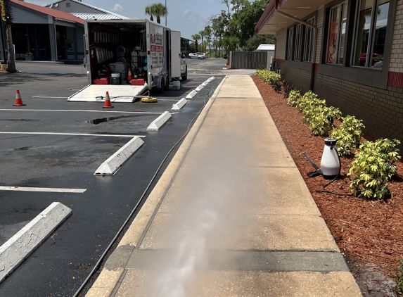 R & R Elite Pressure Washing LLC - Kissimmee, FL