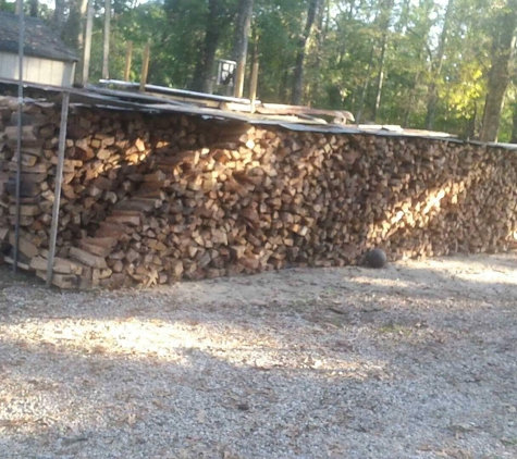 Seasoned Oak Firewood $150 truck load - Pearl River, LA