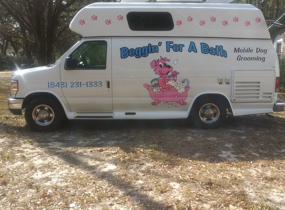 Beggin' ForA Bath Mobile Dog Grooming - Conway, SC. Let your dog's groomer come to you for less stress on both you and your pet