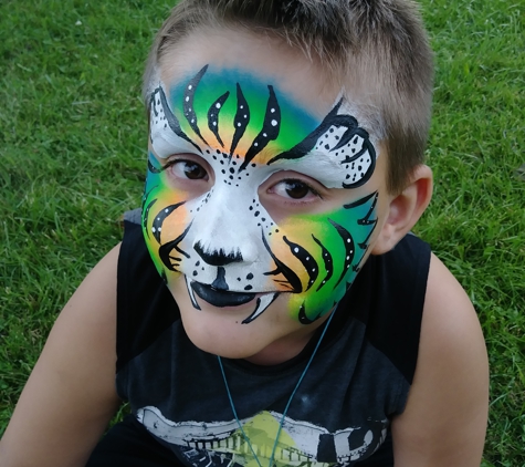 Happy Face Painting - Youngstown, OH