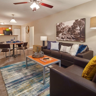 Axis Student Living - Statesboro - Statesboro, GA