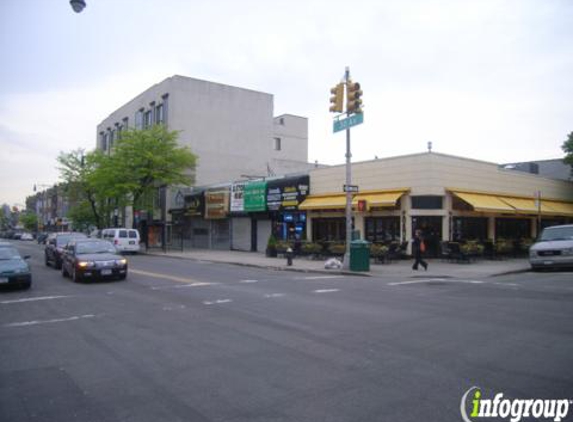 La Bomboniera Flores - Astoria, NY